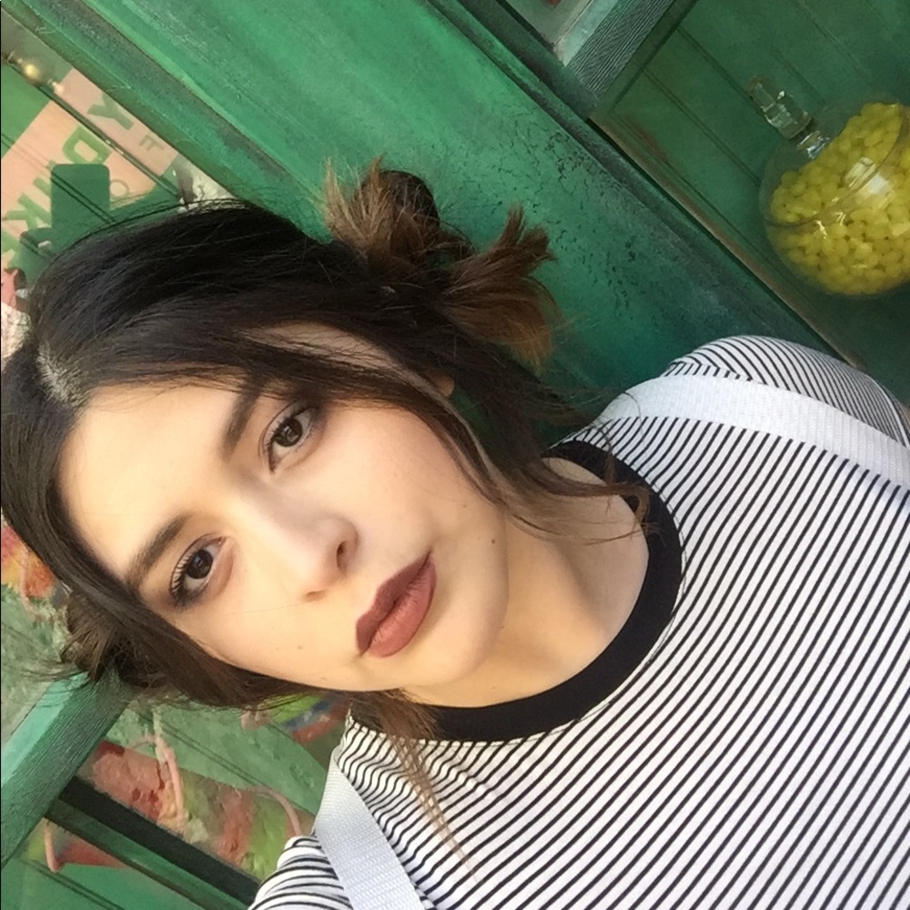 Meet your Posher, Mayra